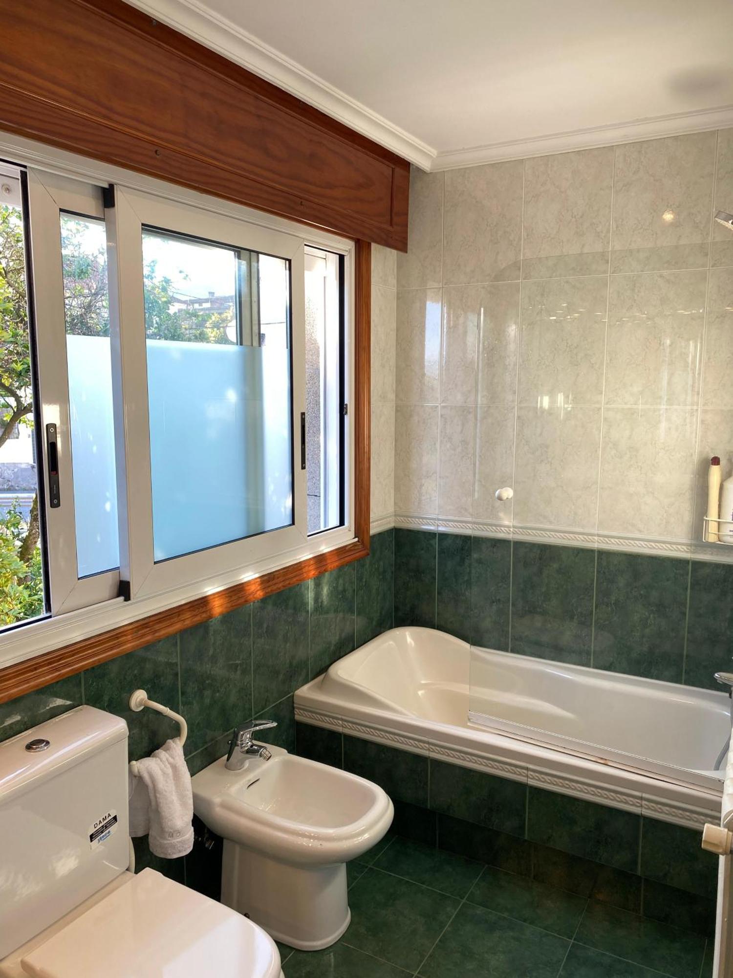 Chalet Adosado Independiente En Vigo - Canido Oya Εξωτερικό φωτογραφία