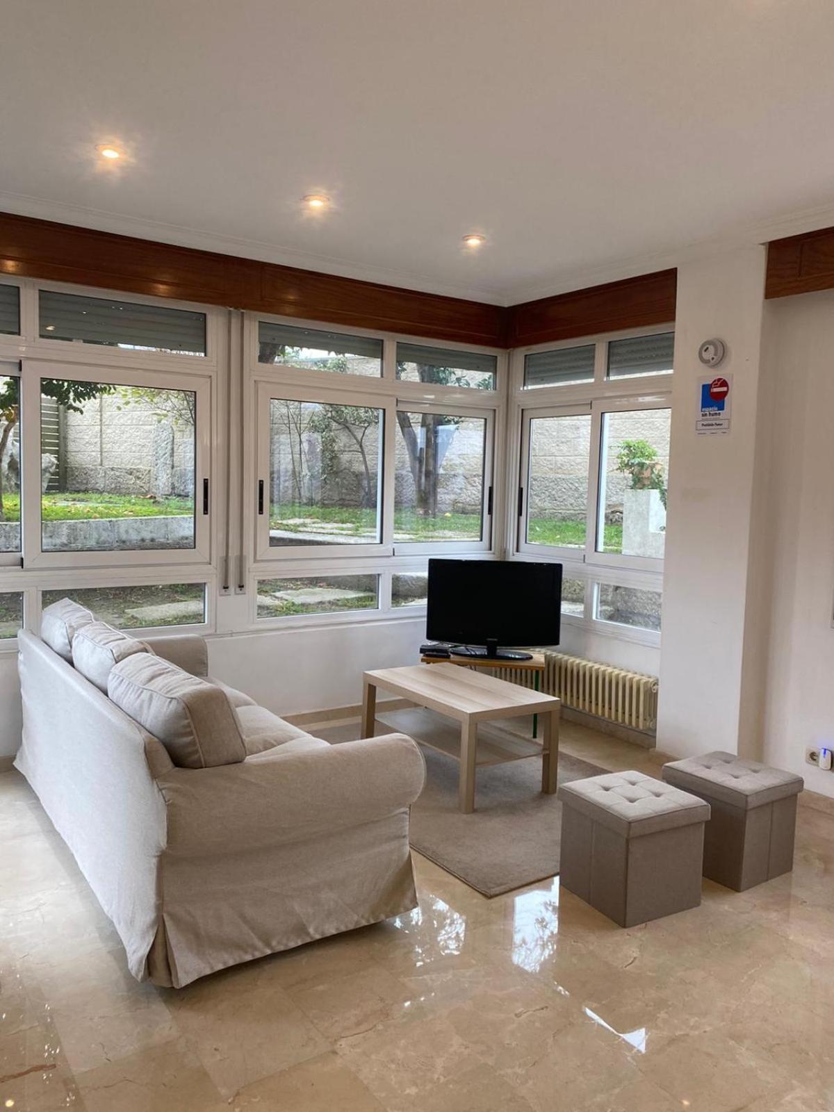 Chalet Adosado Independiente En Vigo - Canido Oya Εξωτερικό φωτογραφία